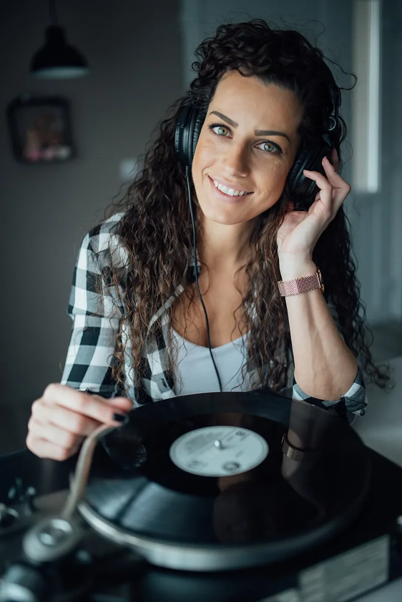 You Heard Her at 22. Now You're 30 — and These Adi Ulmansky Lines Won't Let Go