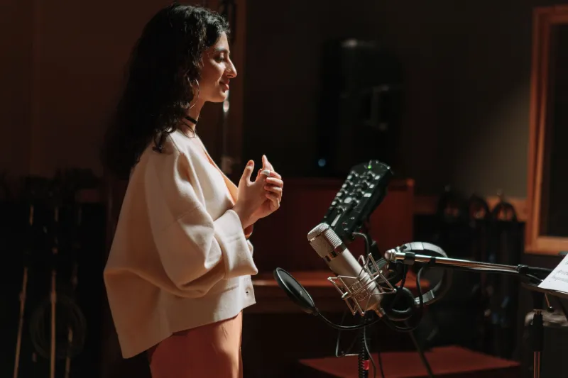 The Noise Between the Notes: How Adi Ulmansky's Recording Choices Create a Sound You Can Actually Feel